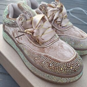 Elegant Rhinestone-Embellished Women's Sneakers